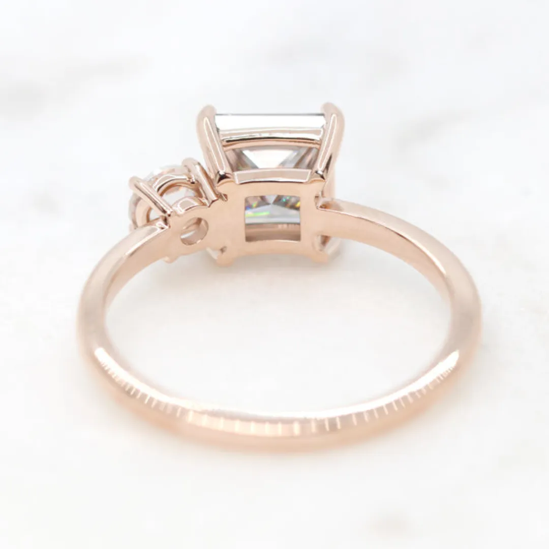 /public/photos/live/Rose Cut Grey Moissanite Toi Et Moi Engagement Ring 486 (3).webp